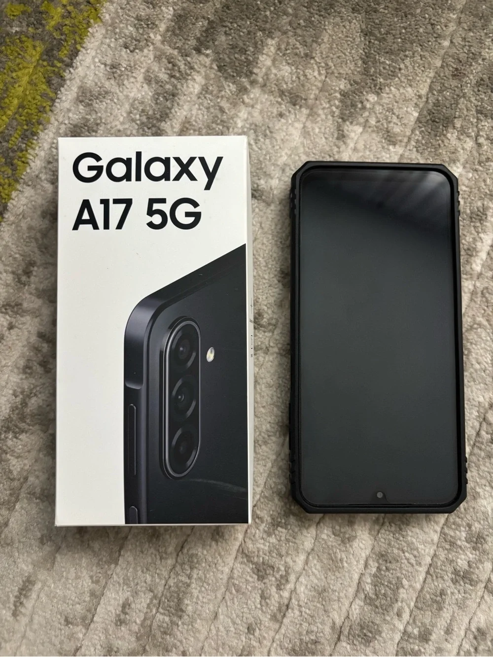 Unlocked Samsung Galaxy A17 5G — Like New + Case & Screen Protector